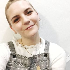 Meet your Posher, Breton